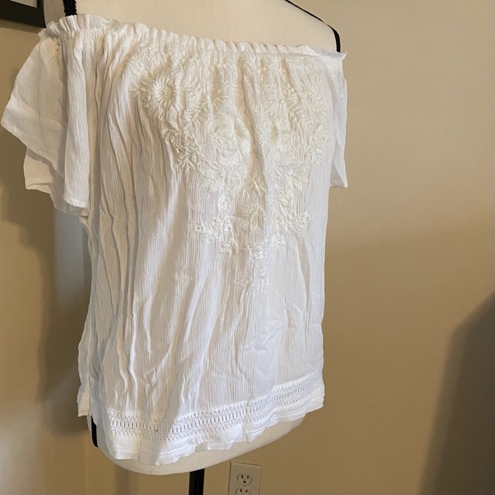Hollister Off-shoulder Top